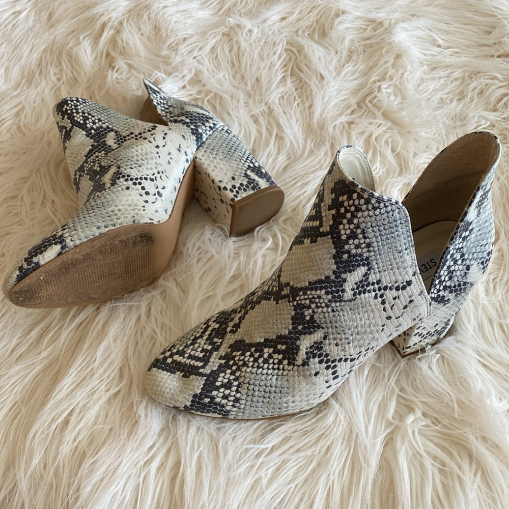 STEVE MADDEN ROOKIE ankle booties - Picture 8 of 14